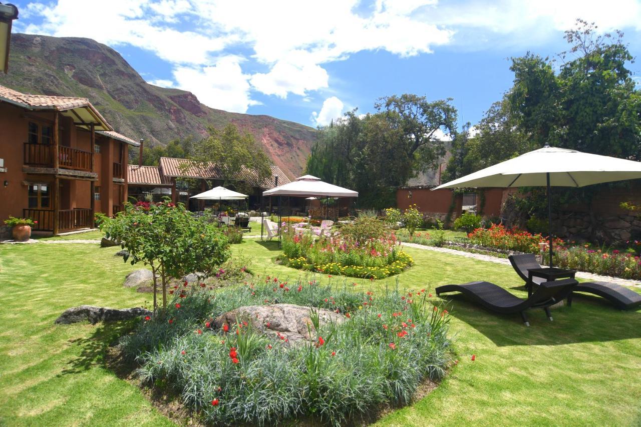 Lizzy Wasi Urubamba Hotel Exterior photo