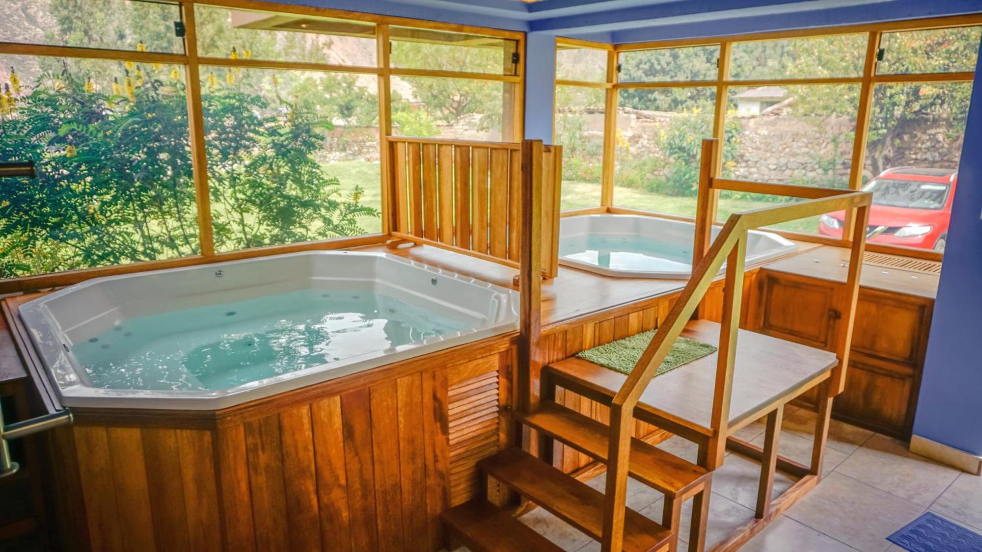 Lizzy Wasi Urubamba Hotel Exterior photo