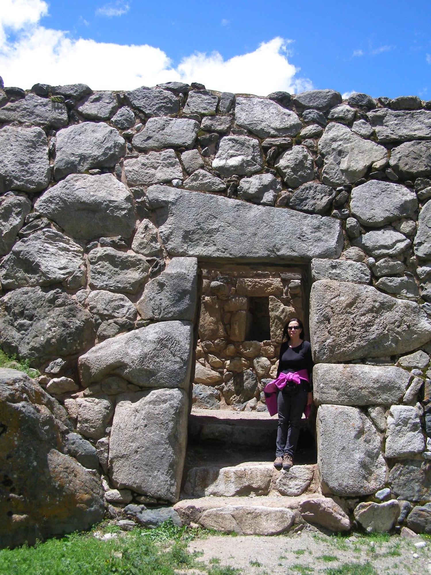 Lizzy Wasi Urubamba Hotel Exterior photo