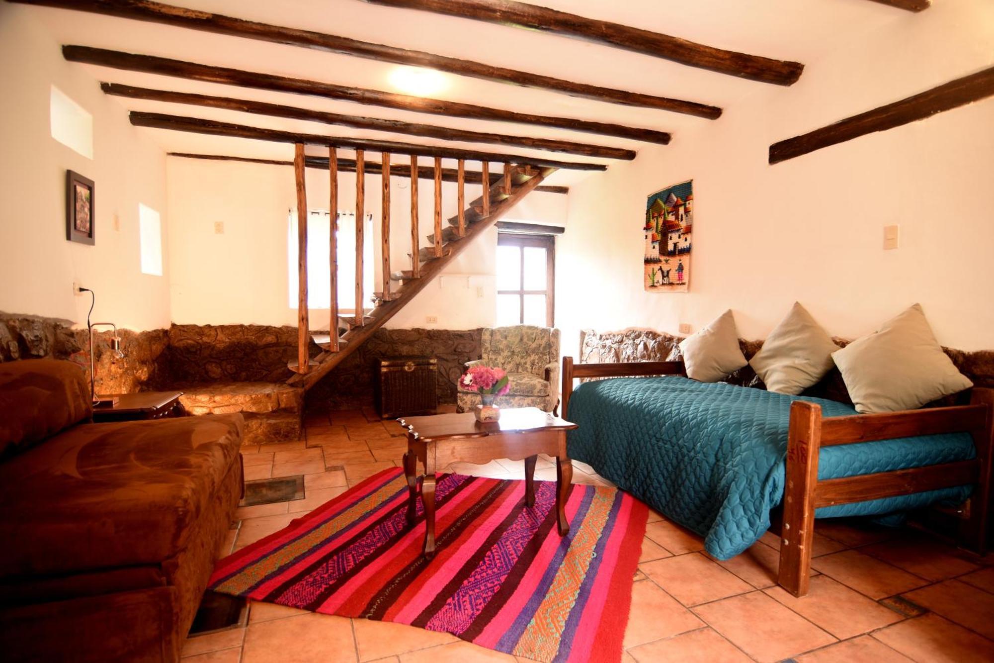 Lizzy Wasi Urubamba Hotel Exterior photo